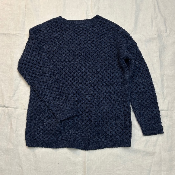 Loose Cable-Knit Blue Sweater - Picture 6 of 9